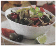 Салат с лапшой и огурцами