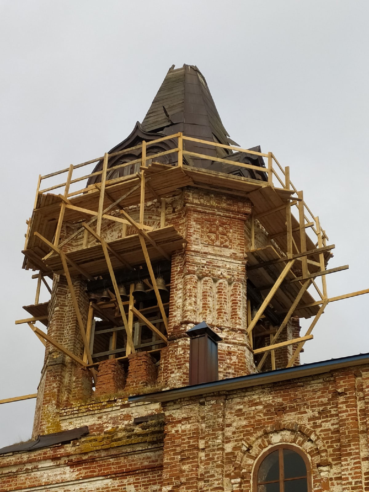 Предприниматель из Сыктывкара помог с реконструкцией уникального храма в Княжпогостском районе