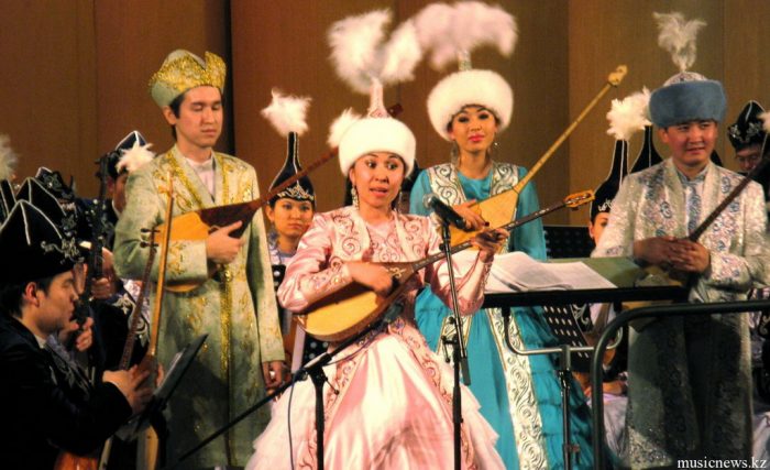 Эволюция Казахской Музыкальной Сцены: История и Тенденции
